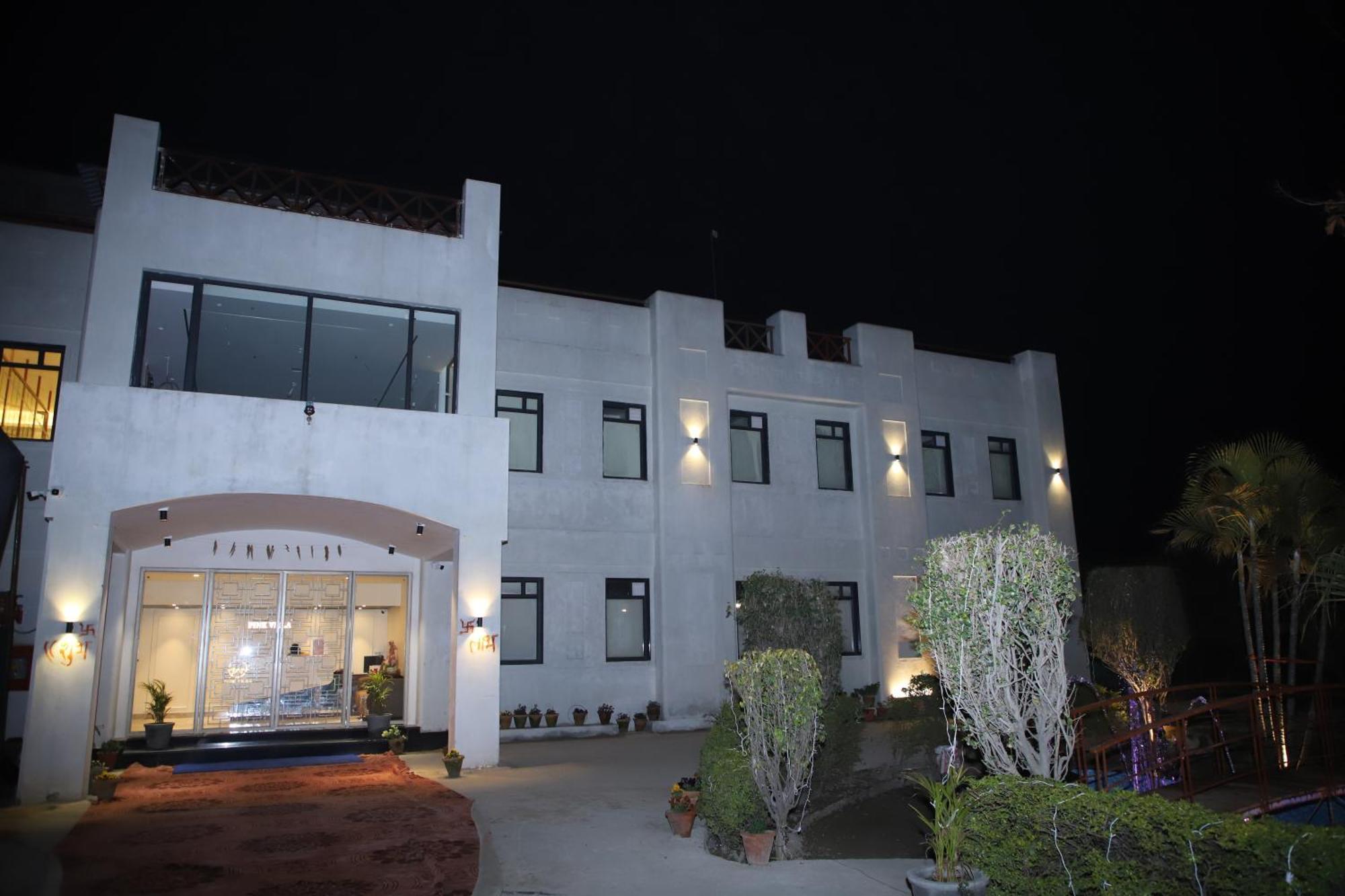 Pink Villa Boutique Hotel Meerut Exteriör bild