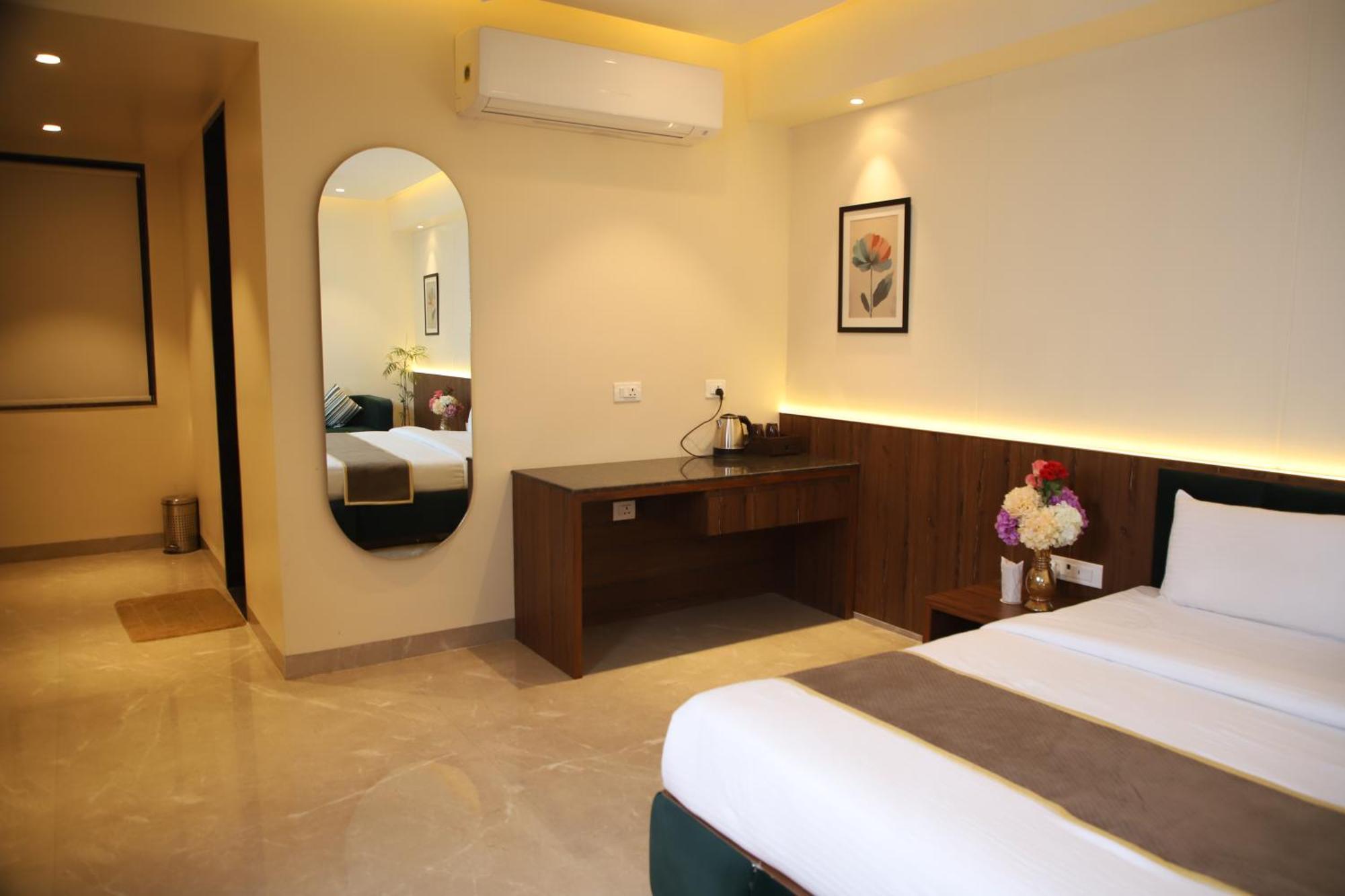 Pink Villa Boutique Hotel Meerut Exteriör bild