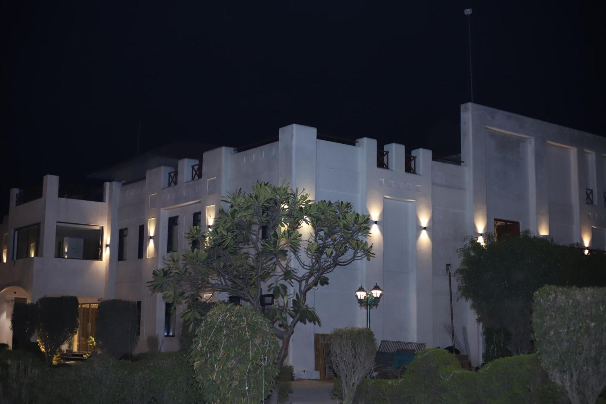 Pink Villa Boutique Hotel Meerut Exteriör bild
